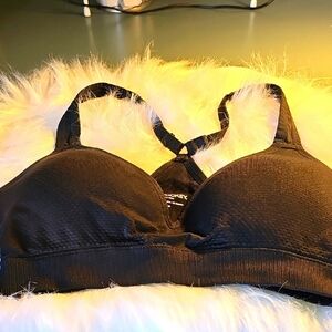 Jockey Women's Black Bra. Razor Back. In Very Good Condition. Small